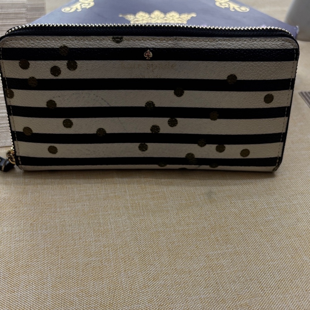 Kate Spade Black and White Striped Wallet - Picture 1 of 12